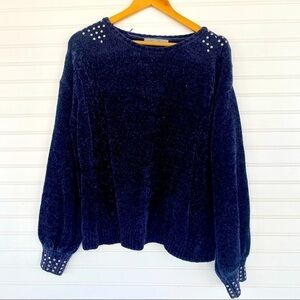 Studded‎ pullover sweater Size Large